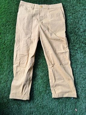 Nike Men's yellow SB Pant